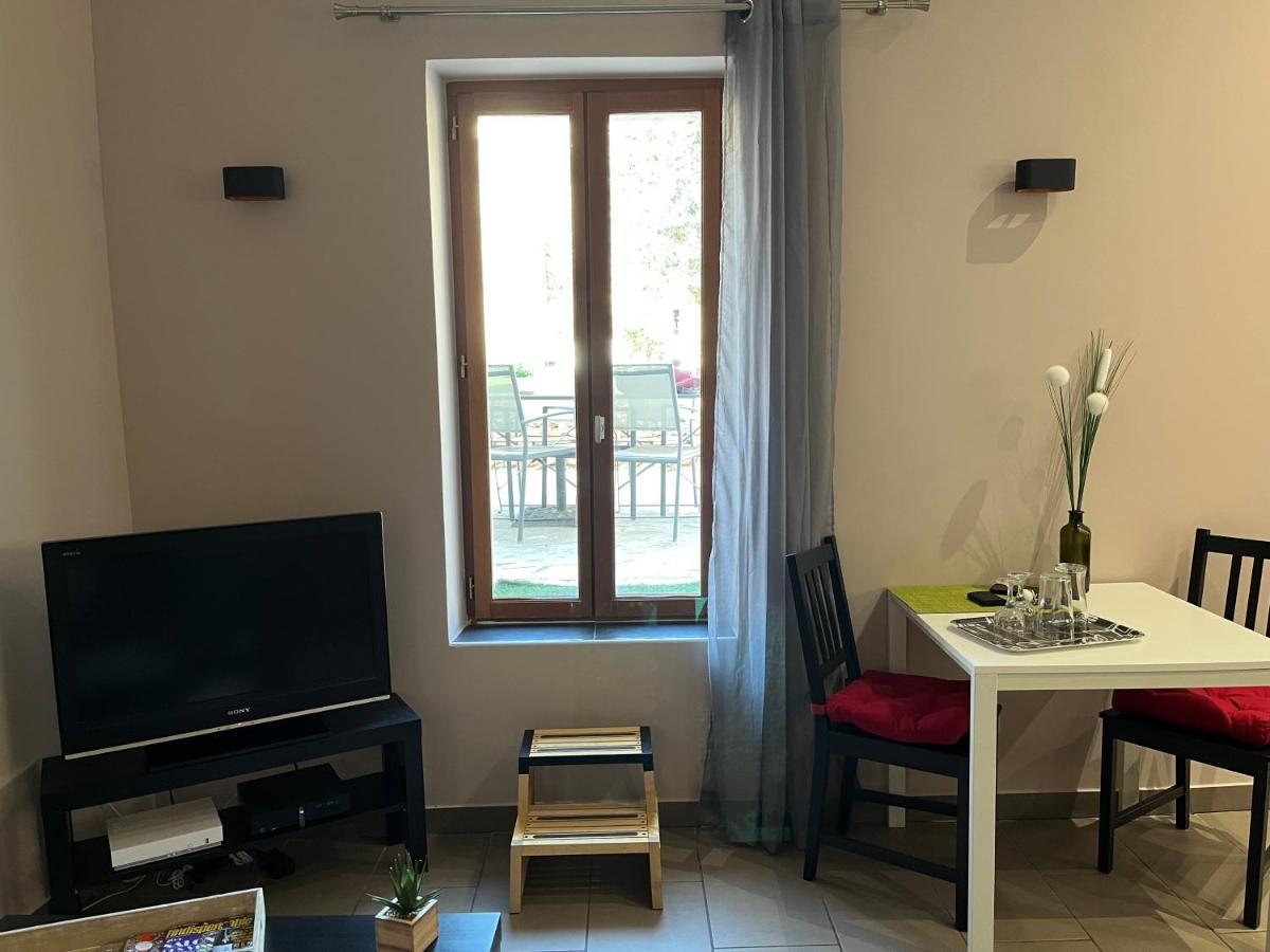 Le Charles IX Apartman Roussillon  Kültér fotó