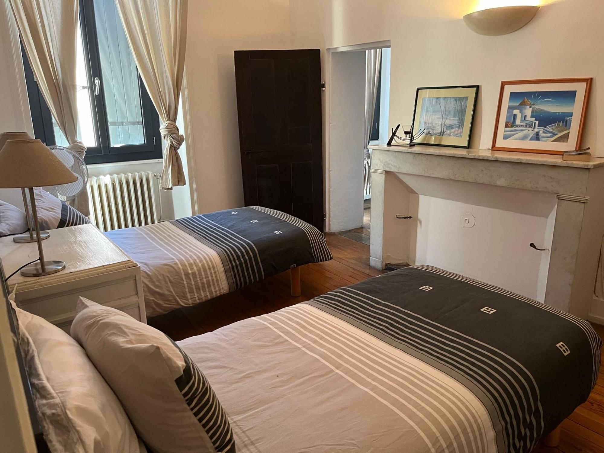 Le Charles IX Apartman Roussillon  Kültér fotó