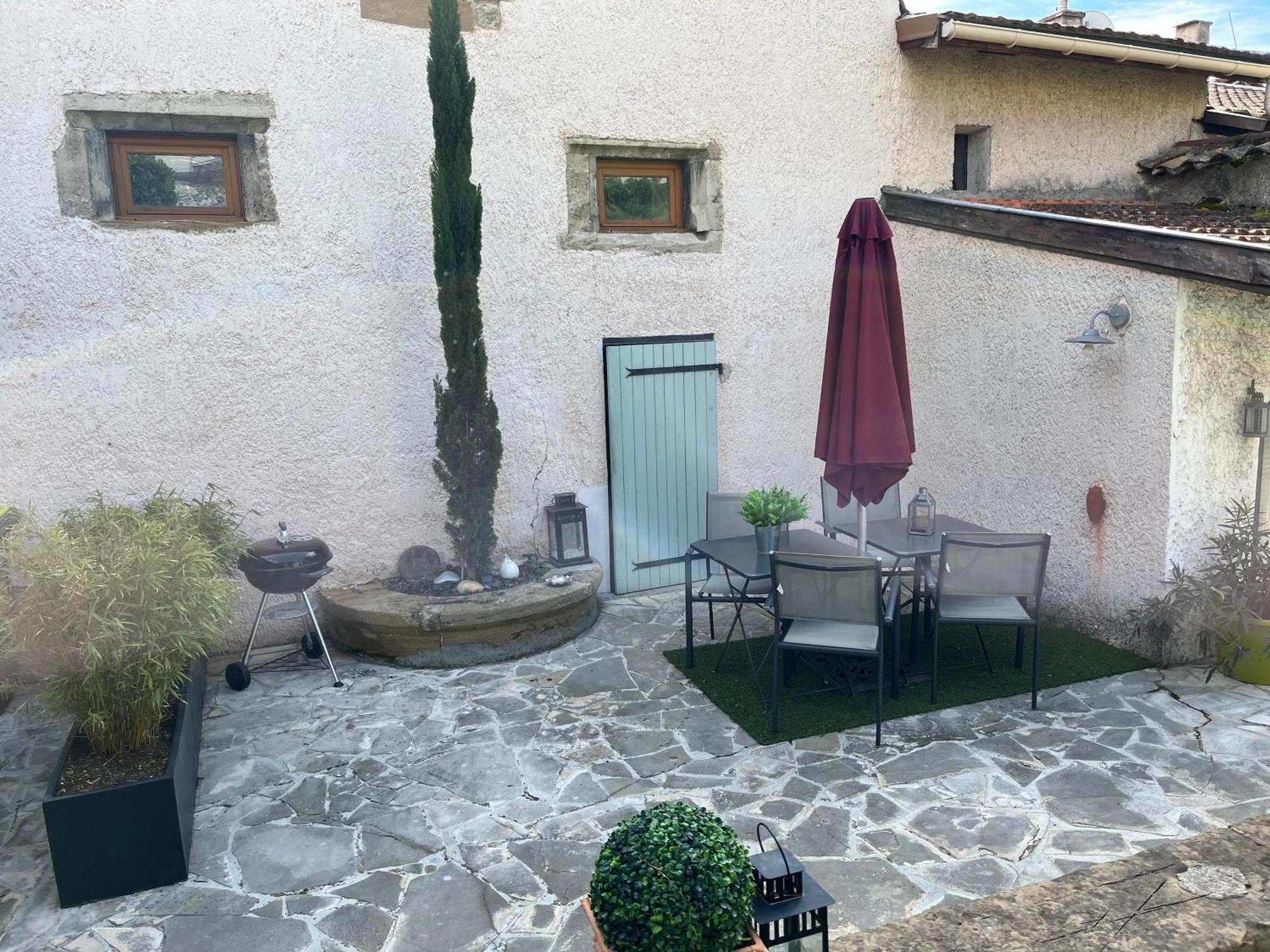 Le Charles IX Apartman Roussillon  Kültér fotó