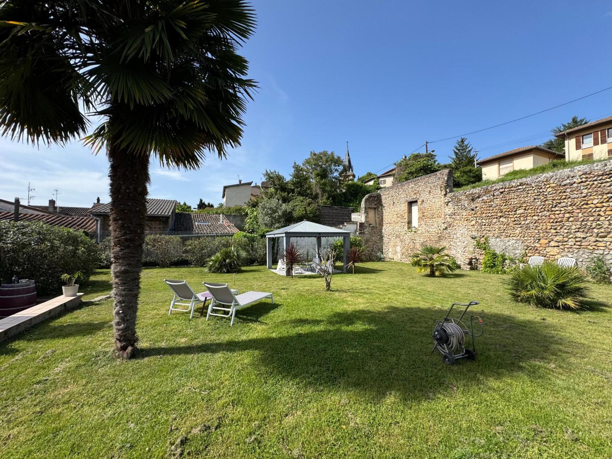 Le Charles IX Apartman Roussillon  Kültér fotó